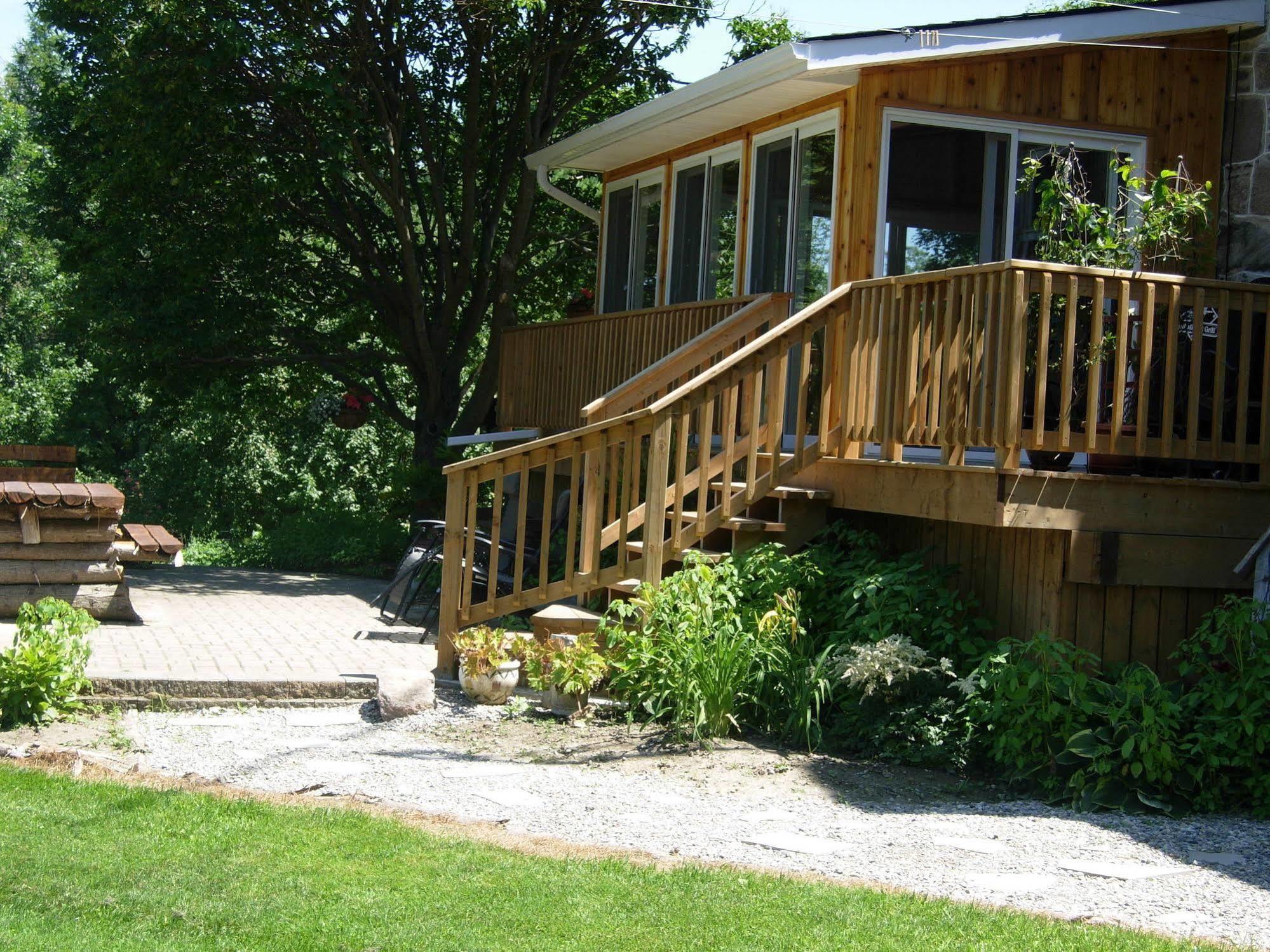 Koch Haus Bed And Breakfast Stratford Exterior photo